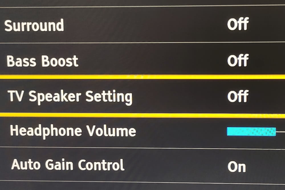 Turning off the TV speaker in the audio menu