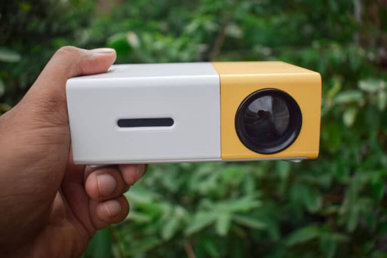 Home Theater Projector 101 for Beginners | HomeCinemaGuide