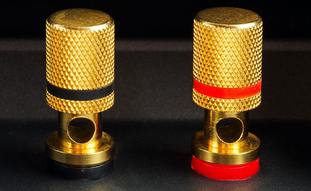 Binding posts on a speaker