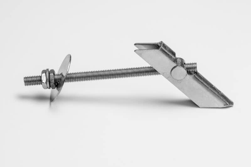 toggle bolt